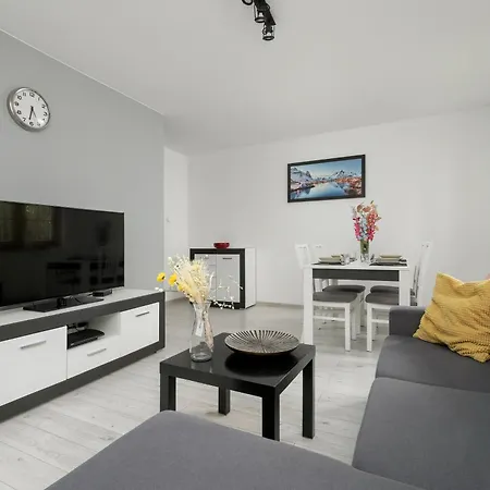 Elegancki Sun Seasons 24 W Szklarskiej Porebie Z Parkingiem By Renters Apartamento